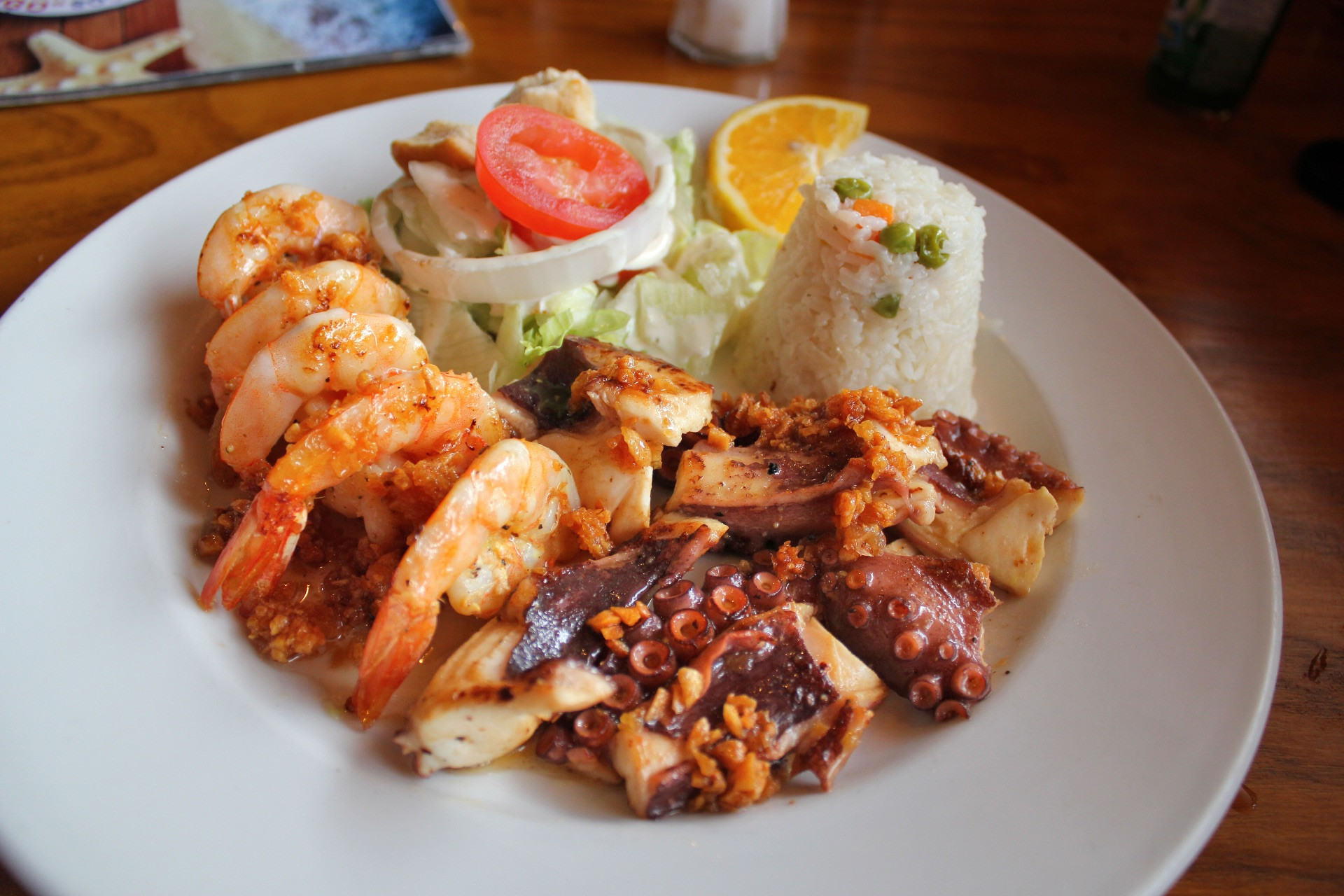 Foto de Con Pulpo al Mojo de Ajo